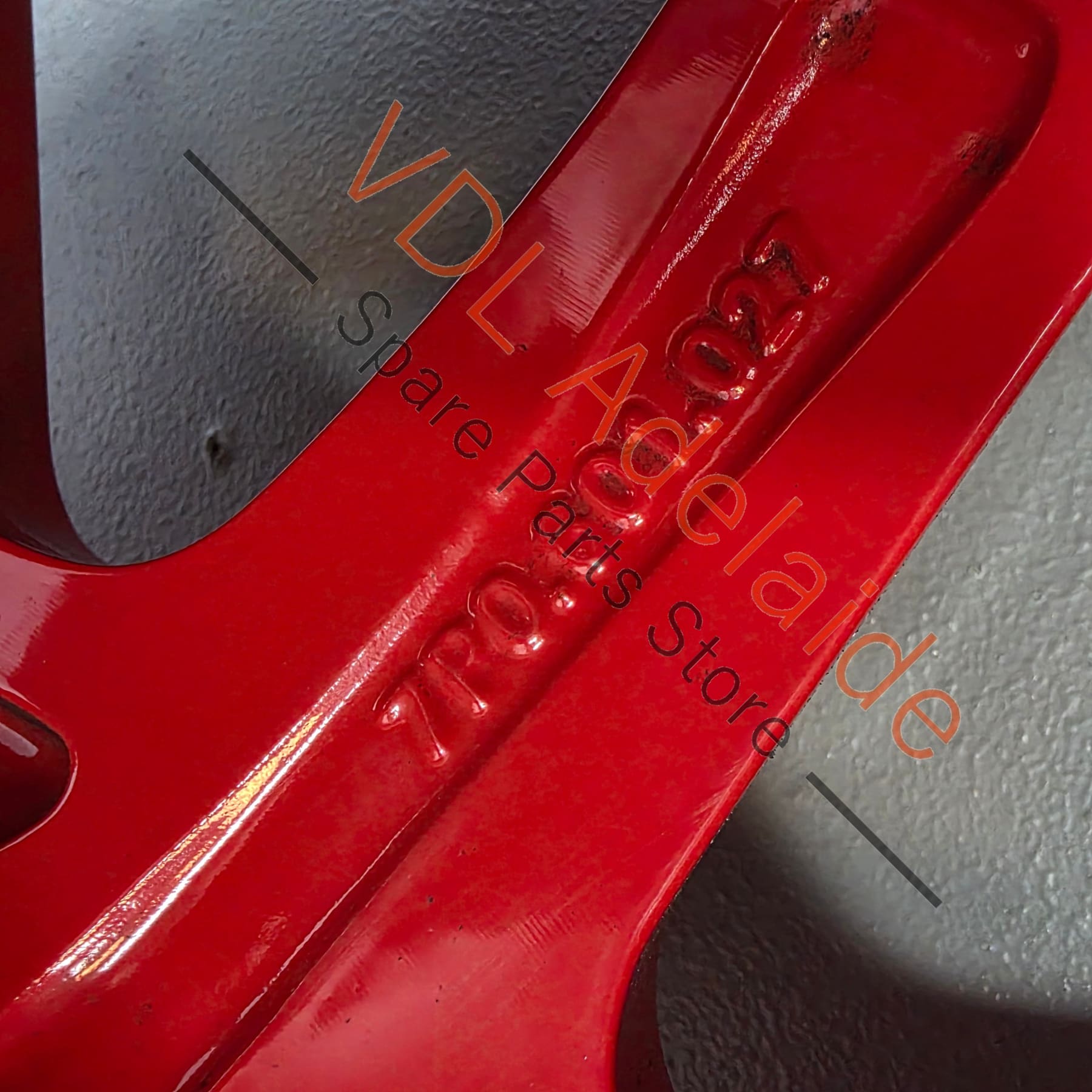 7P0601027     Volkswagen Touareg Audi Q7 Porsche Cayenne Collapsible Spare Wheel Space Saver 7P0601027