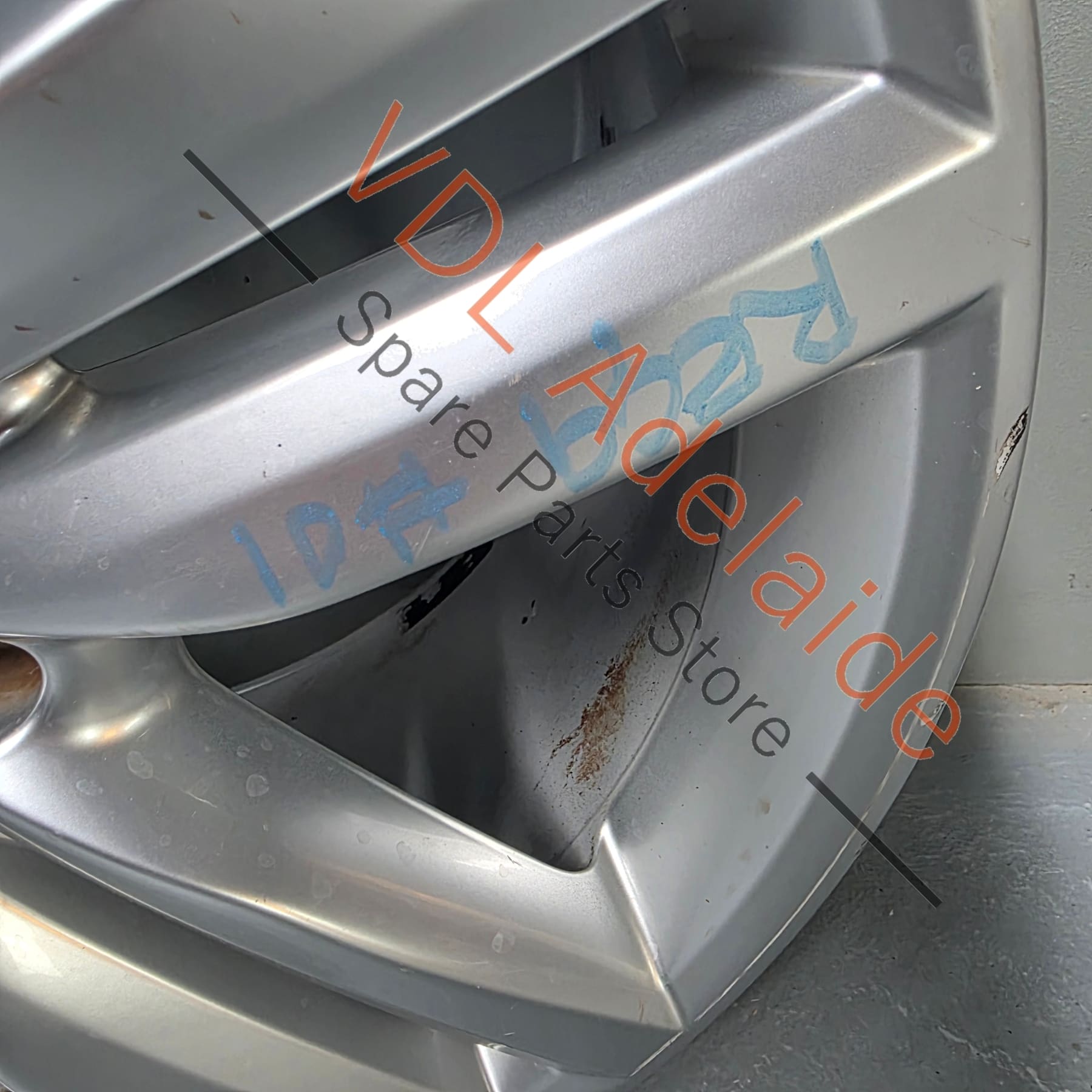 7P6601025AF     VW Touareg 20in x 9in Alloy Wheel 7P6601025AF Pikes Peak design #01