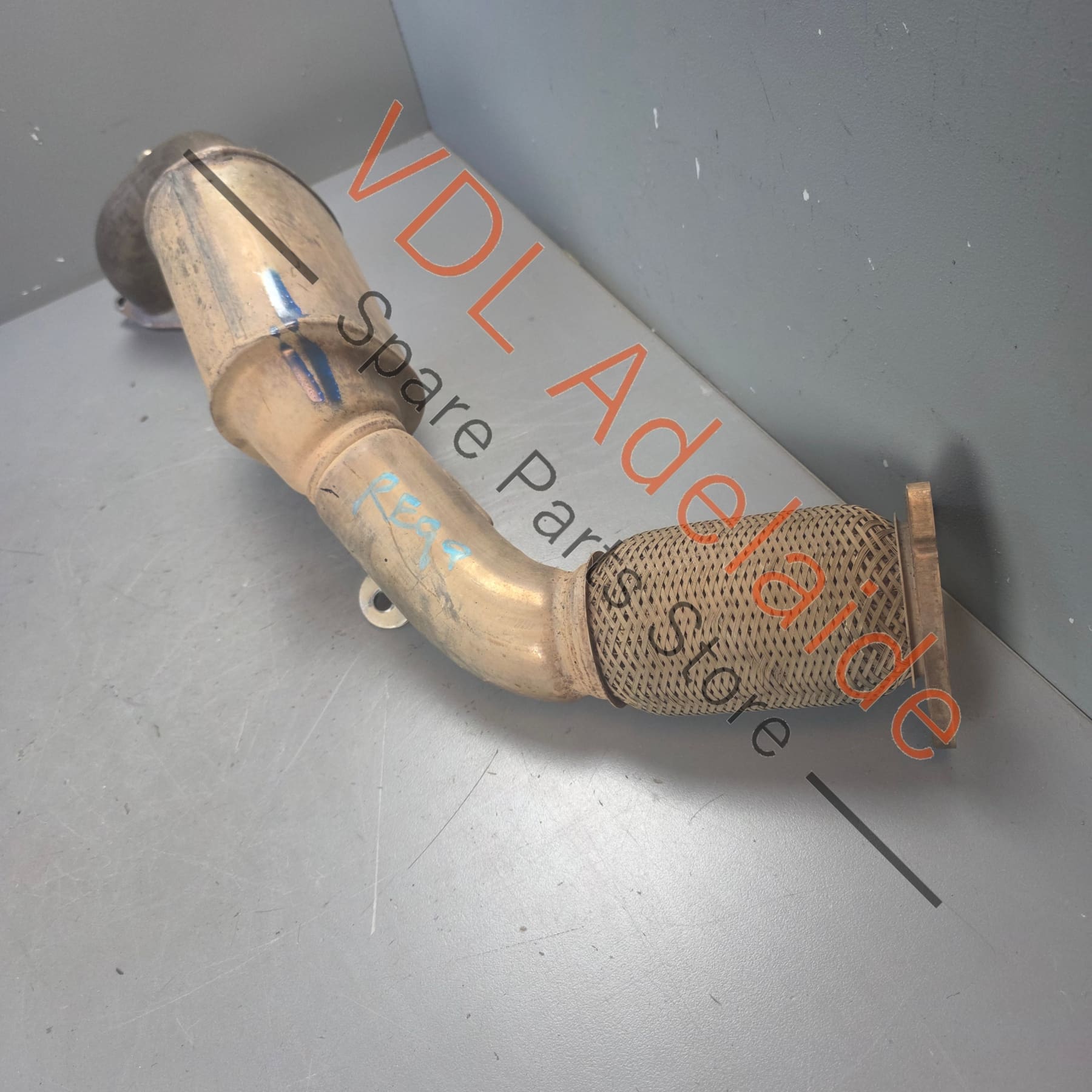 7L8254301X     VW Touareg 7P 2011-2017 Exhaust Down Pipe with Catalyst Catalytic Converter 7L8254301X CJGA, CJGC, CJMA, CRCA