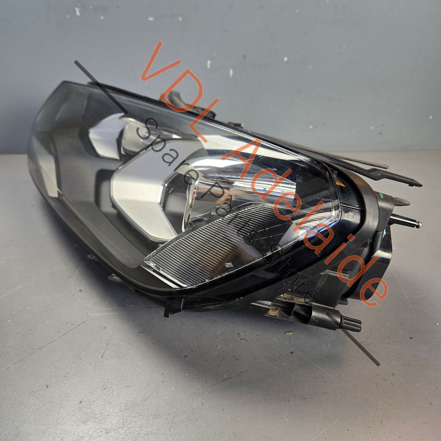 7P2941751   VW Touareg 7P Xenon Headlamp Left 7P2941751