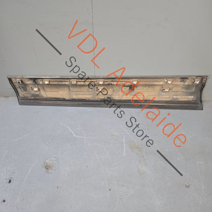 7P6854940H 7P6854940HGRU  VW Touareg 7P Right Front Lower Door Exterior Moulding Trim 7P6854940H GRU