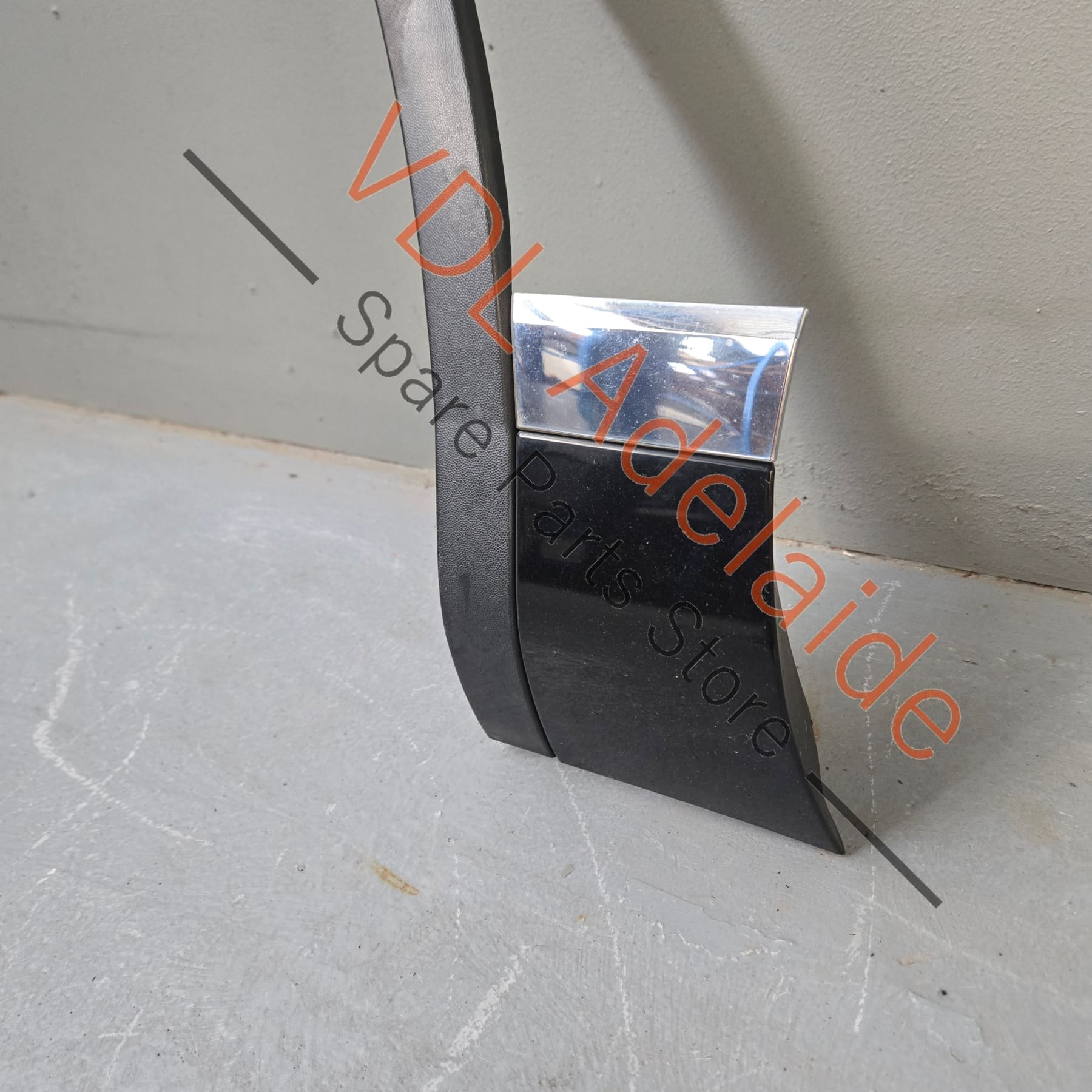 7P6853717F 7P6853717FGRU  VW Touareg 7P Left Front Wheel Arch Trim Flare 7P6853717F GRU