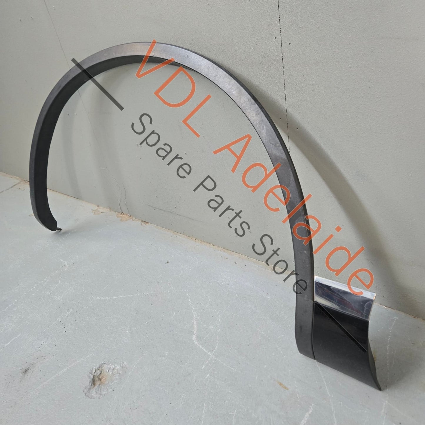 7P6853717F 7P6853717FGRU  VW Touareg 7P Left Front Wheel Arch Trim Flare 7P6853717F GRU