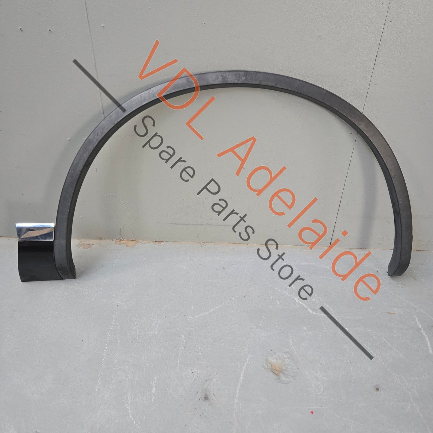 7P6853718F 7P6853718FGRU  VW Touareg 7P Right Front Wheel Arch Trim Flare 7P6853718F GRU