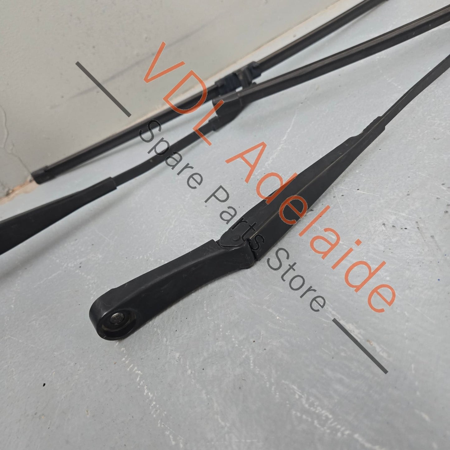 7P0955409C 7P0955410C  VW Touareg 7P Windscreen Wiper Arm Set 7P0955409C 7P0955410C
