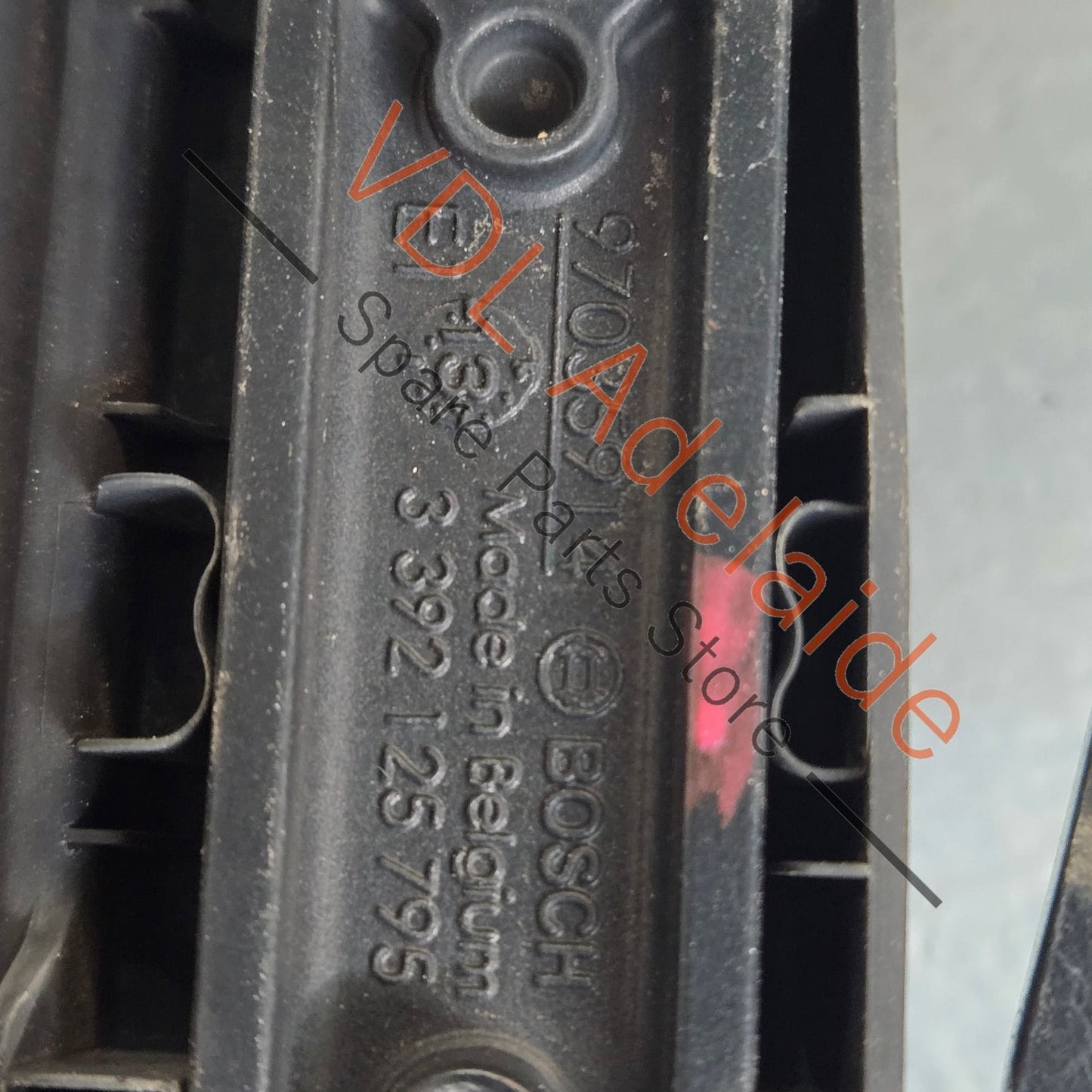 7P0955409C 7P0955410C  VW Touareg 7P Windscreen Wiper Arm Set 7P0955409C 7P0955410C
