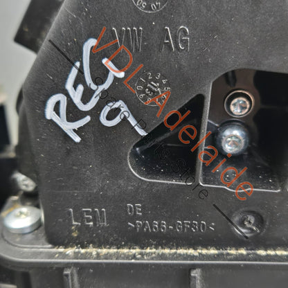 7P2713025D   VW Touareg 7P Gear Selector Mechanism Shifter 7P2713025D