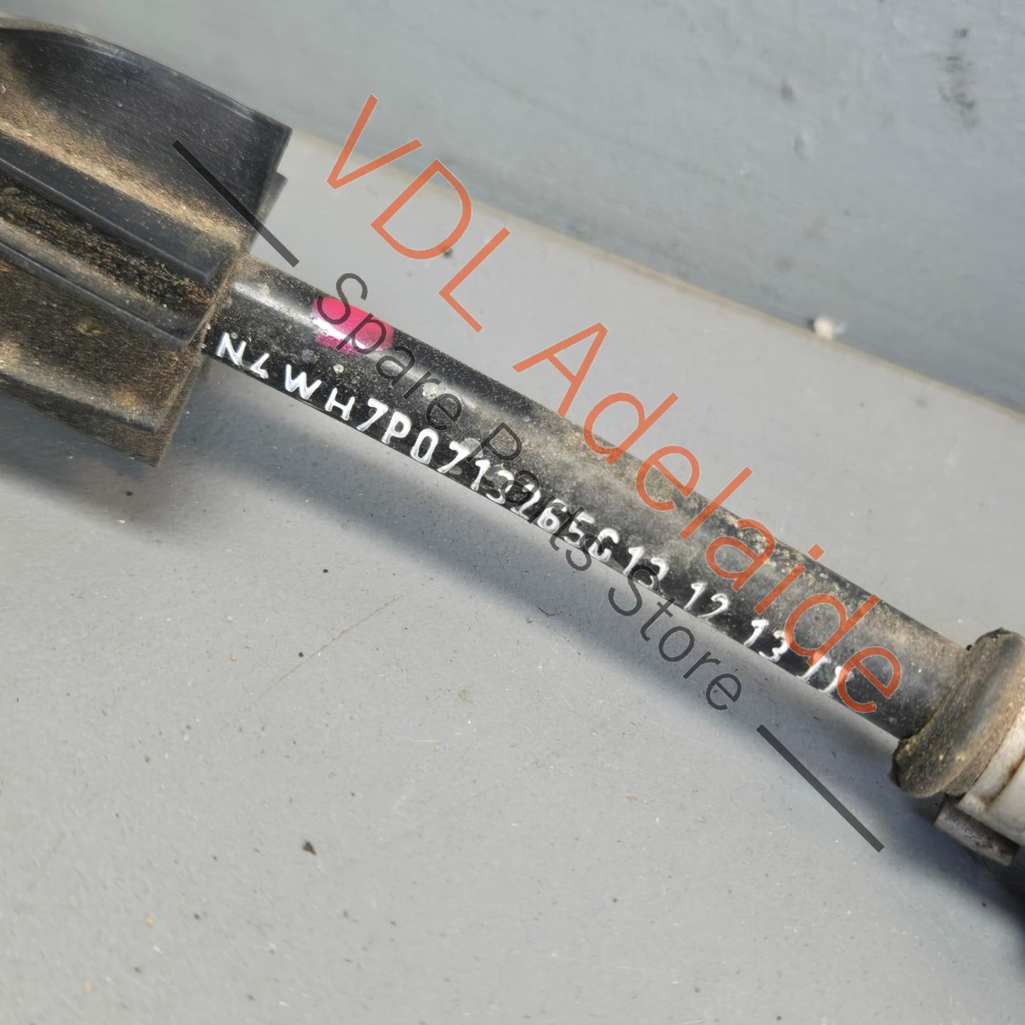 7P2713025D   VW Touareg 7P Gear Selector Mechanism Shifter 7P2713025D