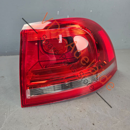 7P6945096F   VW Touareg 7P Rear Right Fender Tail Light Taillight 7P6945096F