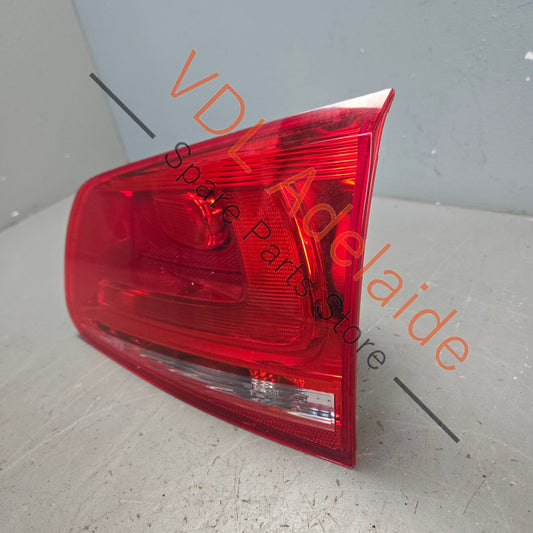 7P6945094B   VW Touareg 7P Rear Right Tailgate Tail Light Taillight Inner 7P6945094B