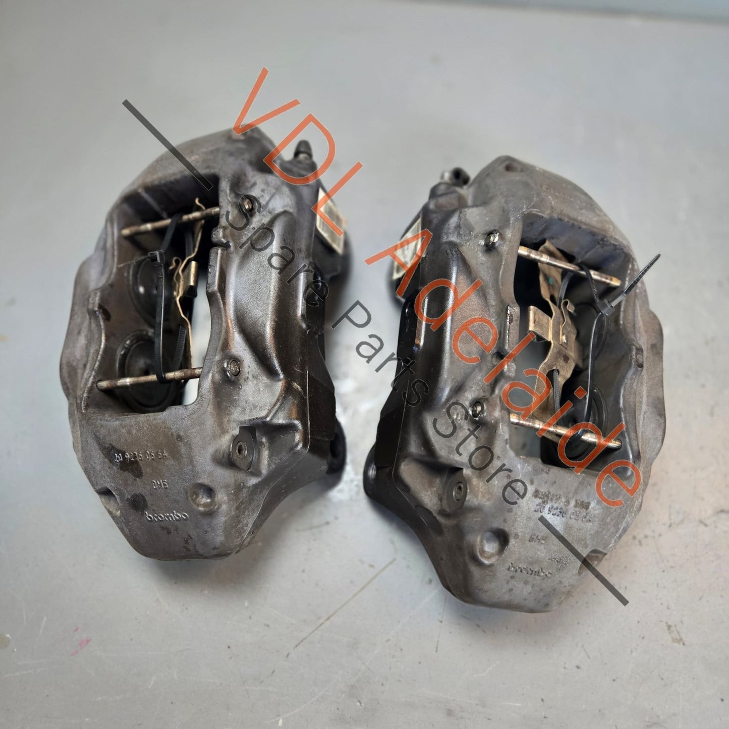 7L6615149A 7L6615150A  VW Touareg 7P 2011-2018 4x Piston Front Brake Caliper Set Pair Left & Right for 330mm rotor 7L6615149A 7L6615150A