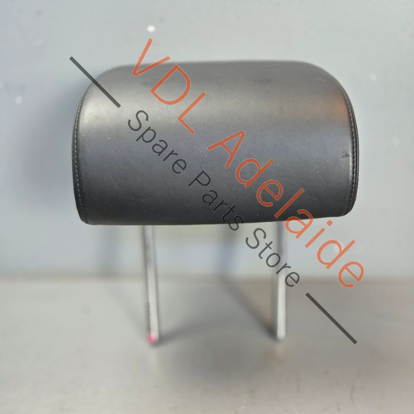 7P6885900AB   VW Touareg Rear Middle Centre Seat Head Rest Headrest 7P6885900AB NGB