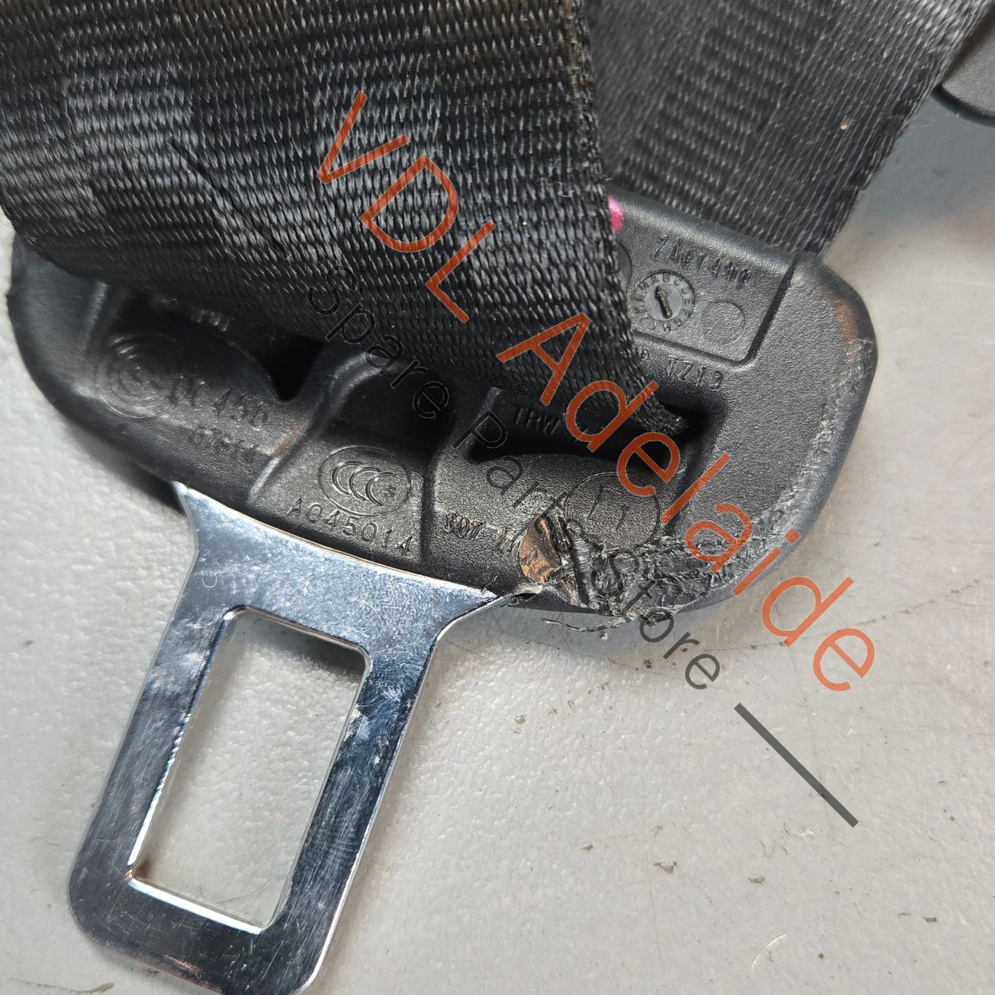 7P0857706G   VW Touareg 7P Front Right Seatbelt Seat Belt 7P0857706G HCP