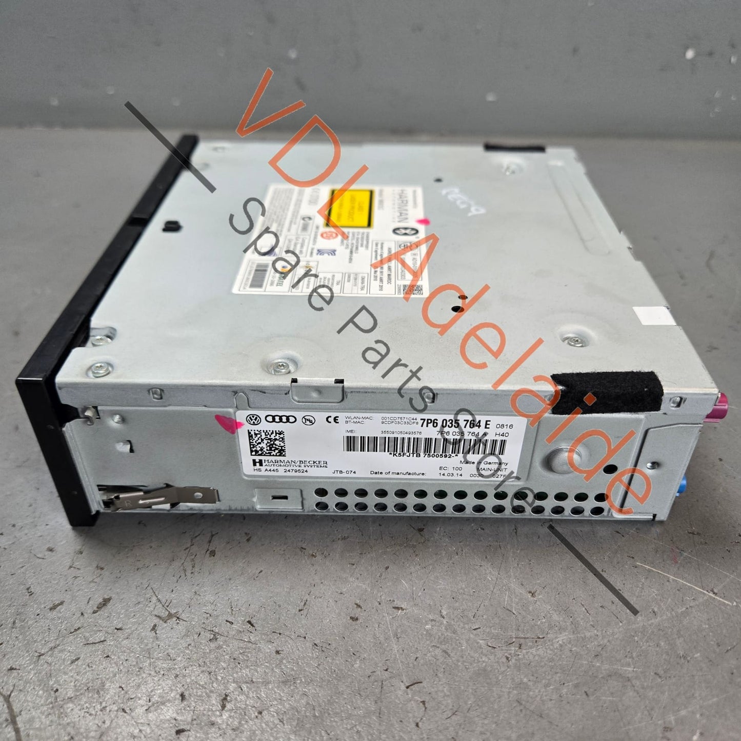 7P6035764E   VW Touareg 7P Satnav MMI Radio Unit 7P6035764E
