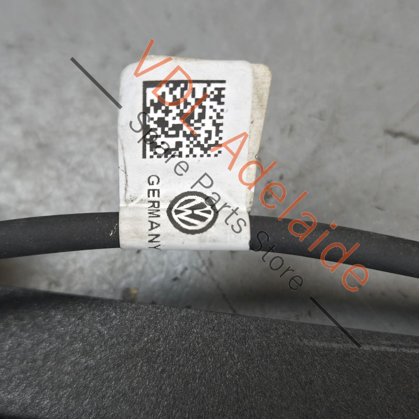 7P6827712   VW Touareg 7P Right Boot Tailgate Sensor Anti Pinch 7P6827712