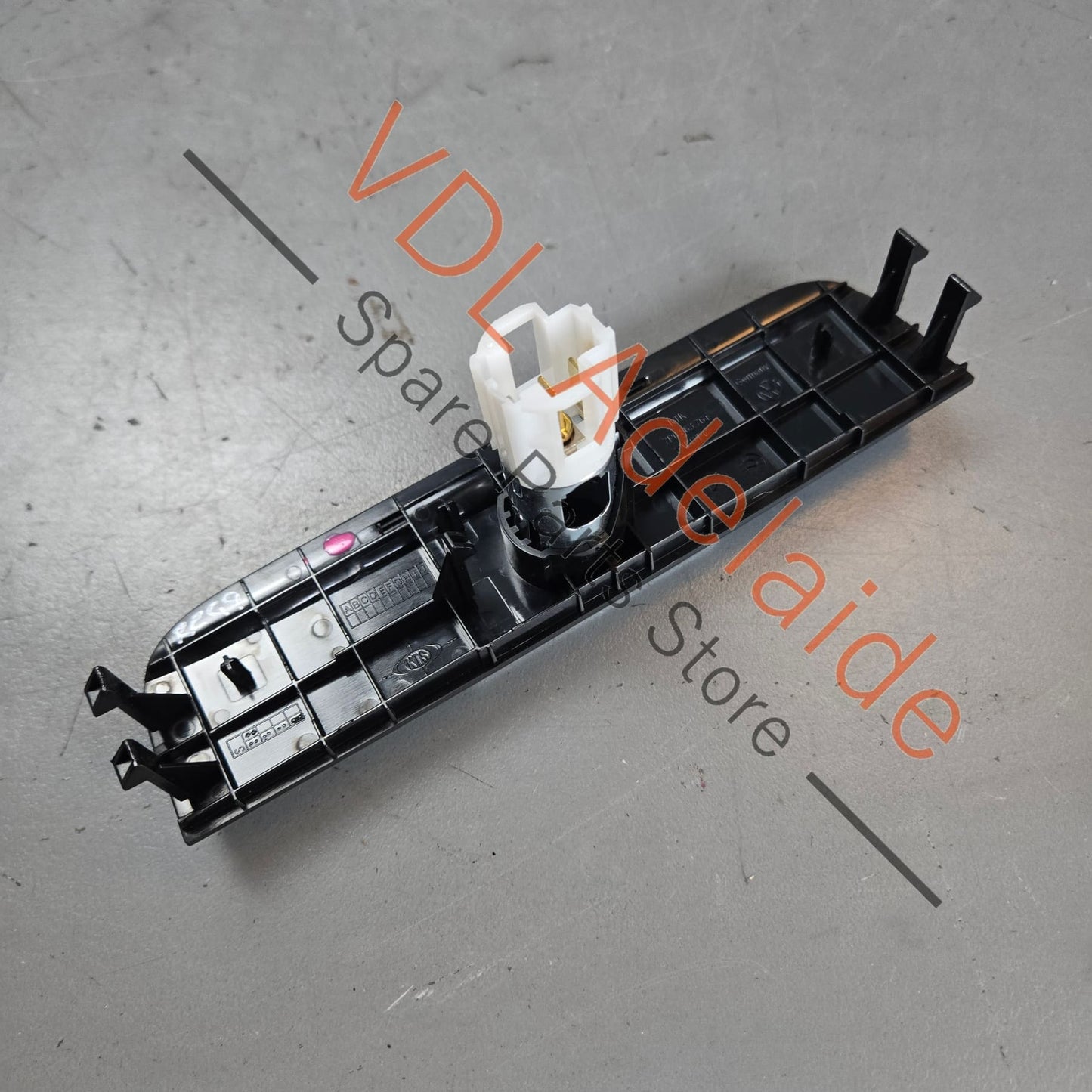 7P6863761 7P6863761VAL  VW Touareg 7P Rear Passenger 12V Socket trim Cover Flap Interior 7P6863761