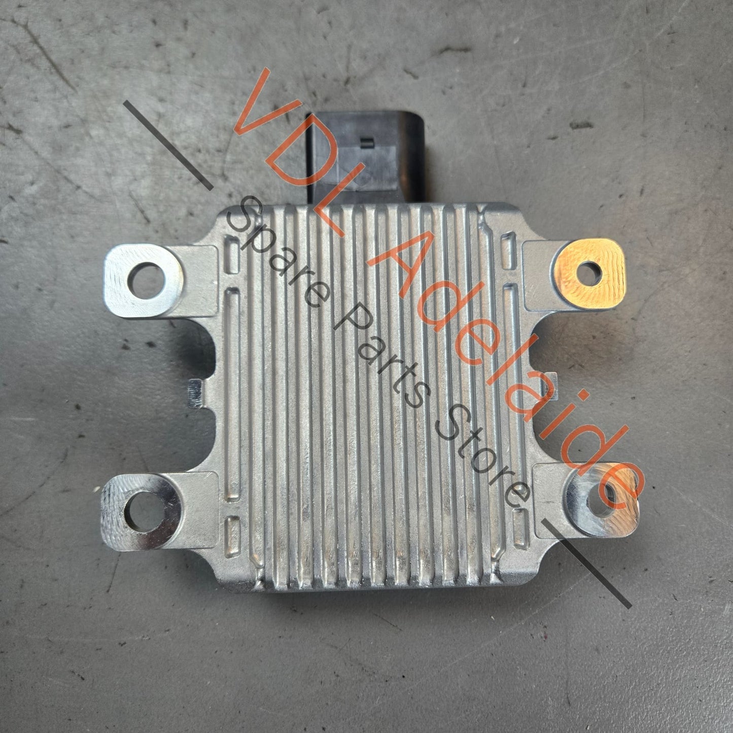 7P0927601A 7P0927601  VW Touareg Porsche Cayenne Control Module for Gear Oil Pump 7P0927601A