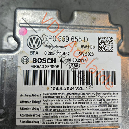 7P0969655D   VW Touareg 7P Airbag Control Module 7P0969655D
