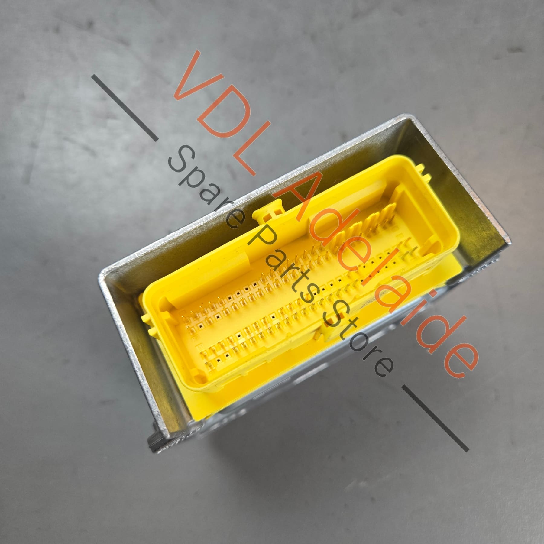 7P0969655D   VW Touareg 7P Airbag Control Module 7P0969655D