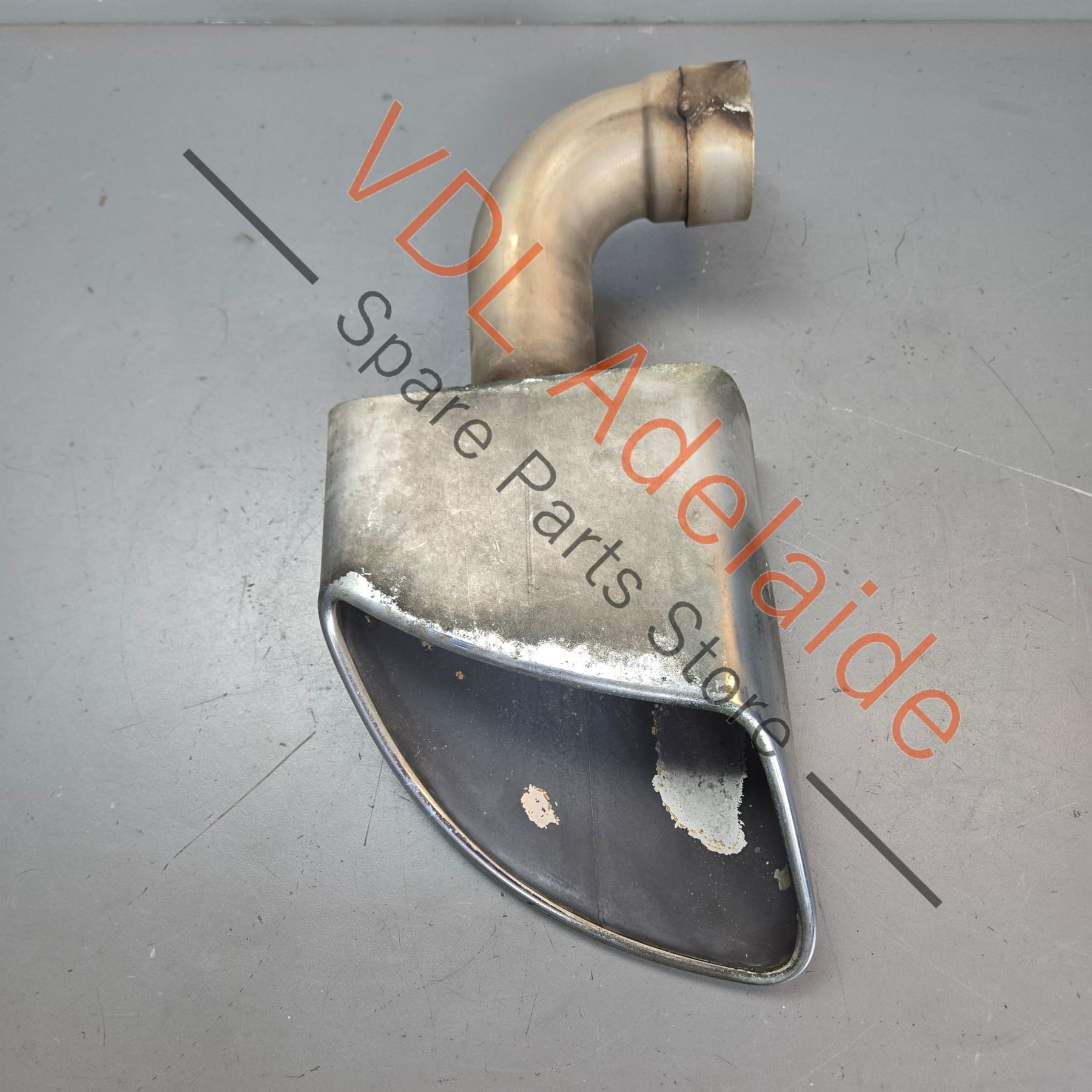 7P6253682S   VW Touareg 7P Right Side Oval Exhaust Outlet Tailpipe Tip 7P6253682S