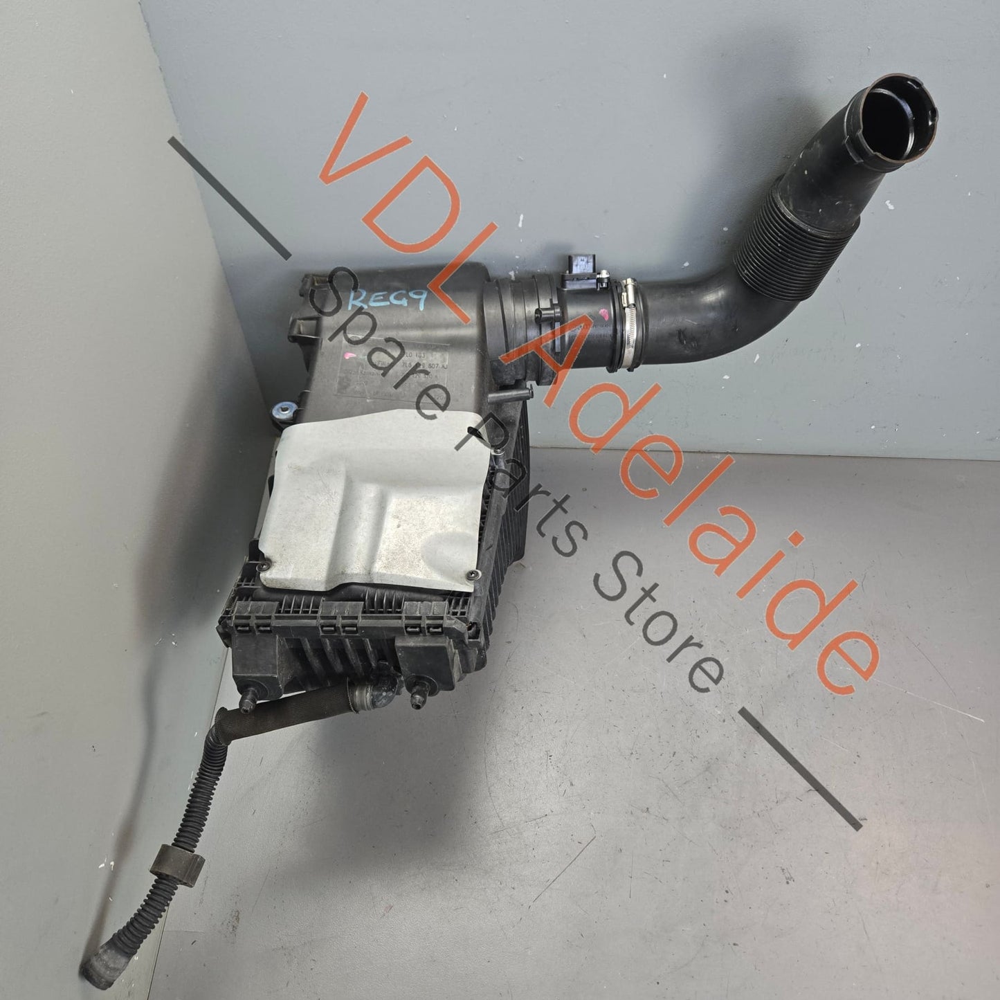 059906461N 7P0129607E  VW Touareg Air Flow Mass Sensor with Air Filter assembly 059906461N  7P0129607E