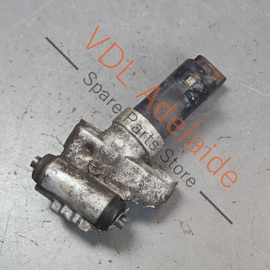 7P0609724B   VW Touareg 7P Electric Handbrake Motor Servo Right 7P0609724B