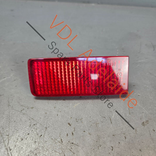 7P6945106   VW Touareg 7P Right Rear Bumper Reflector 7P6945106