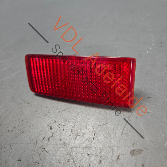 7P6945106   VW Touareg 7P Right Rear Bumper Reflector 7P6945106