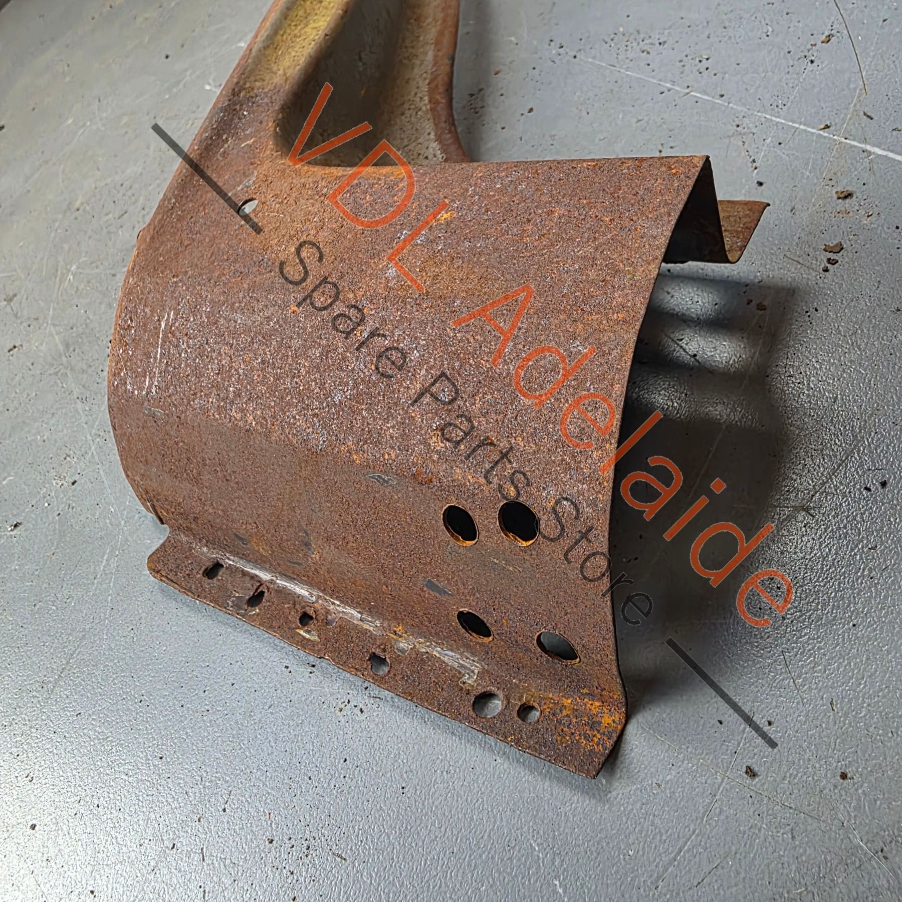 Datsun 1600 510 Bluebird 1968-1972 Right Side Wheel Arch Dog Leg Rust Repair Section Outer Skin