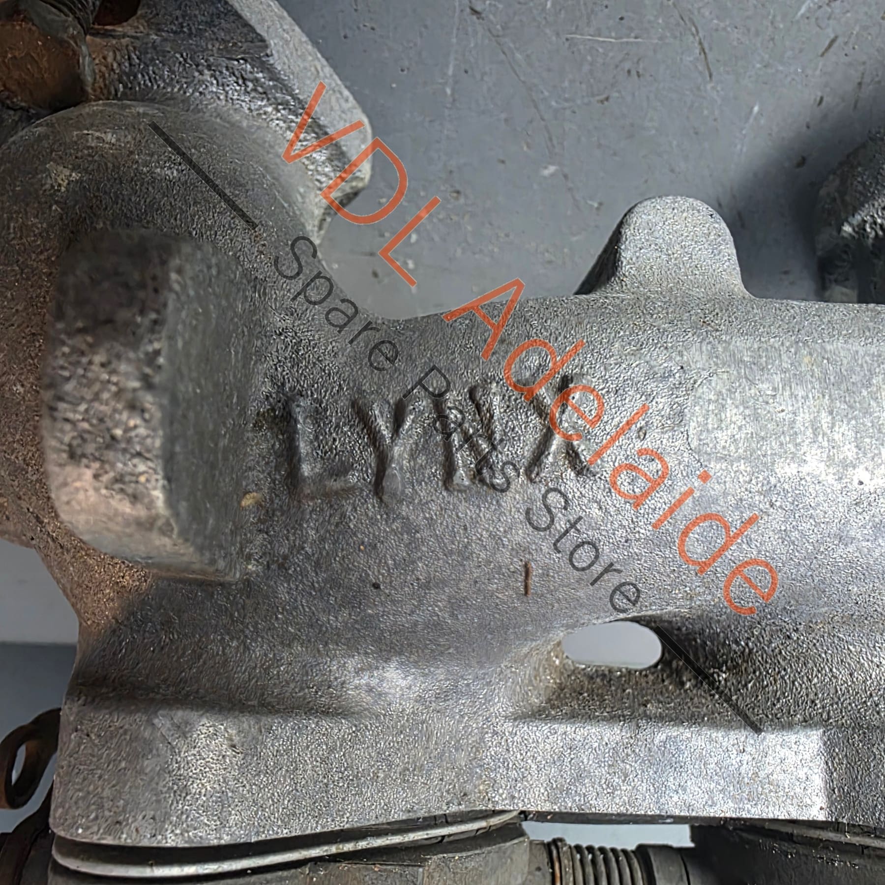 Solex Carburettor with Lynx Manifold suit Datsun L16 L18 L20, requires overhaul. Made in Japan by Minuki