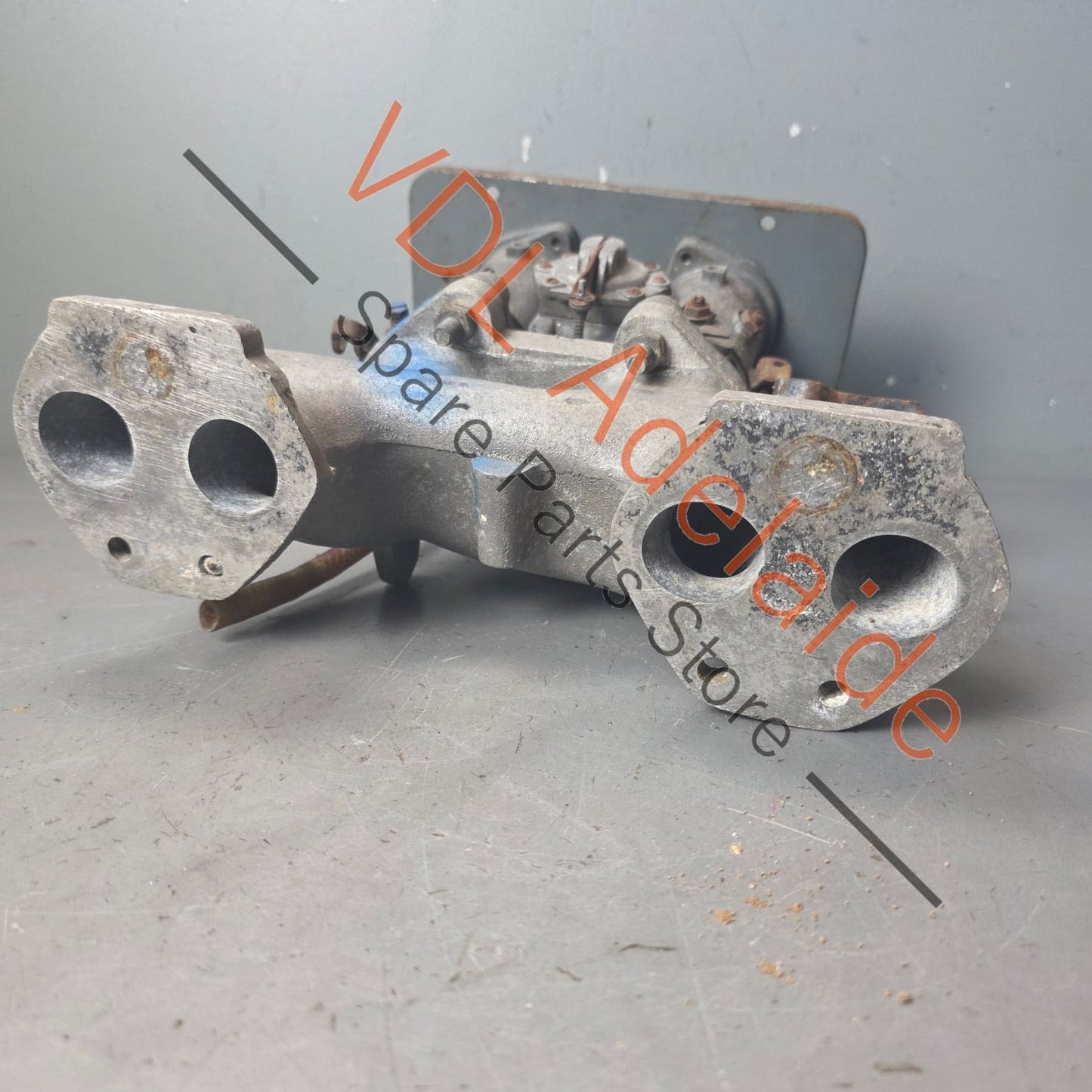 Solex Carburettor with Lynx Manifold suit Datsun L16 L18 L20, requires overhaul. Made in Japan by Minuki