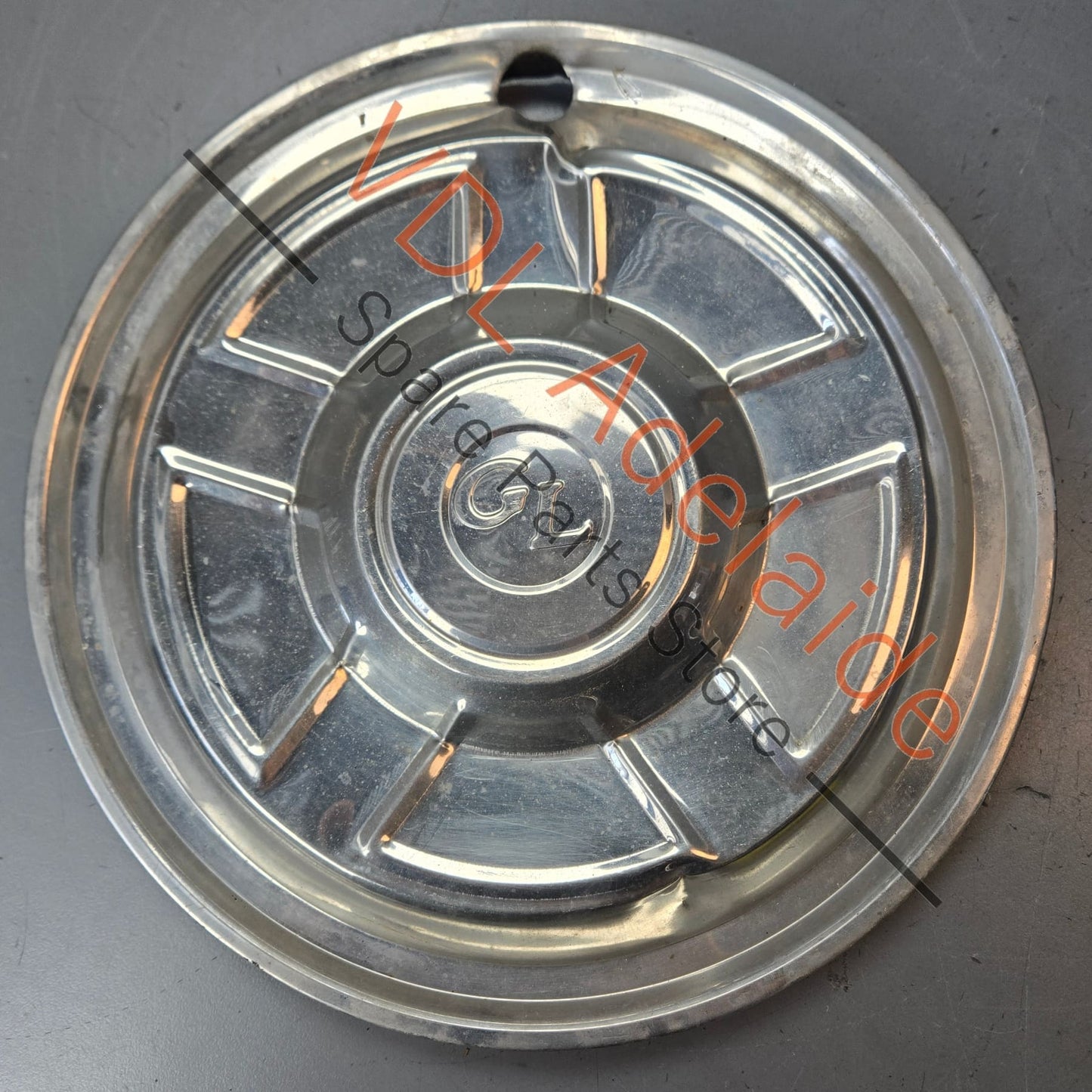 Datsun 1600 510 GL 13 inch Hubcap