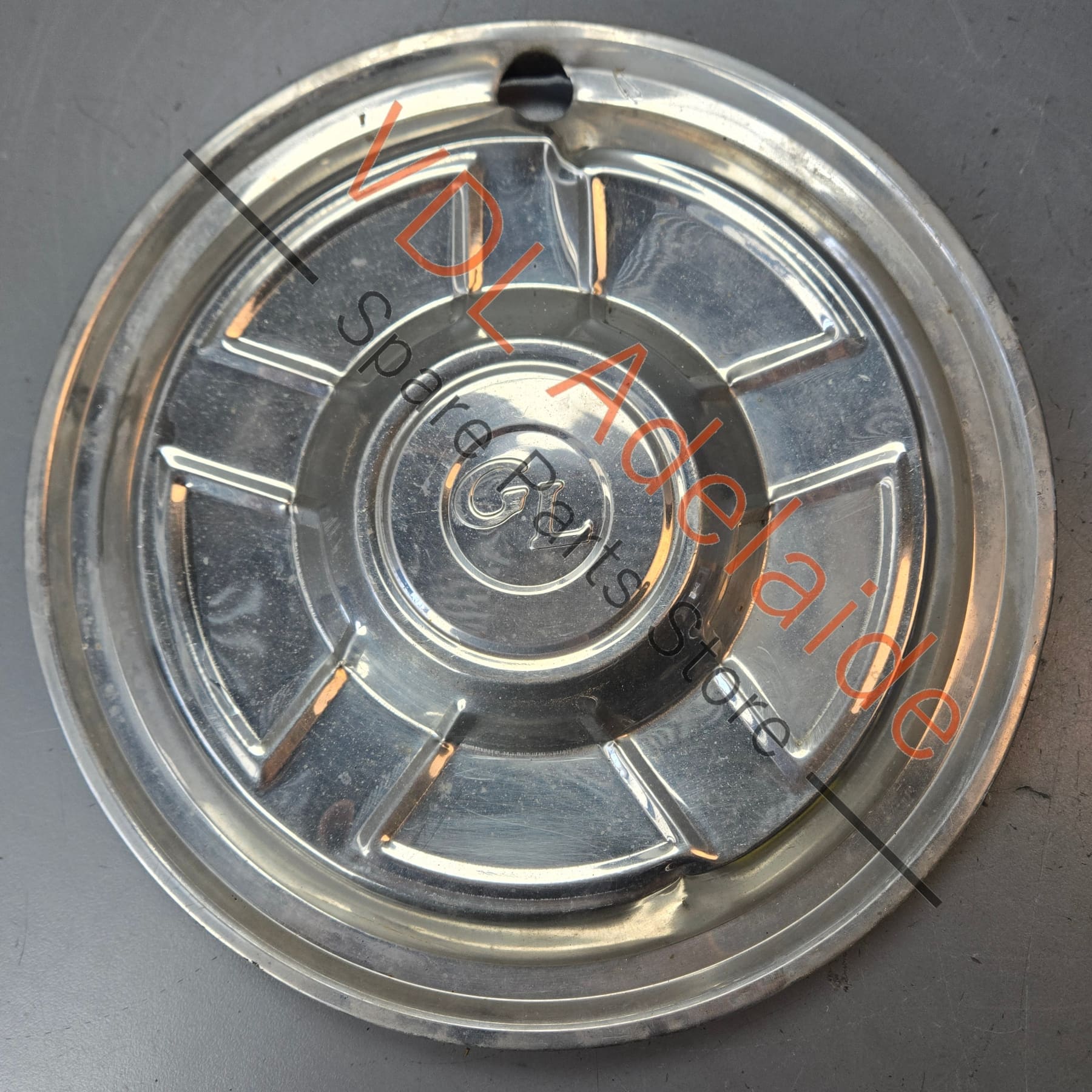 Datsun 1600 510 GL 13 inch Hubcap