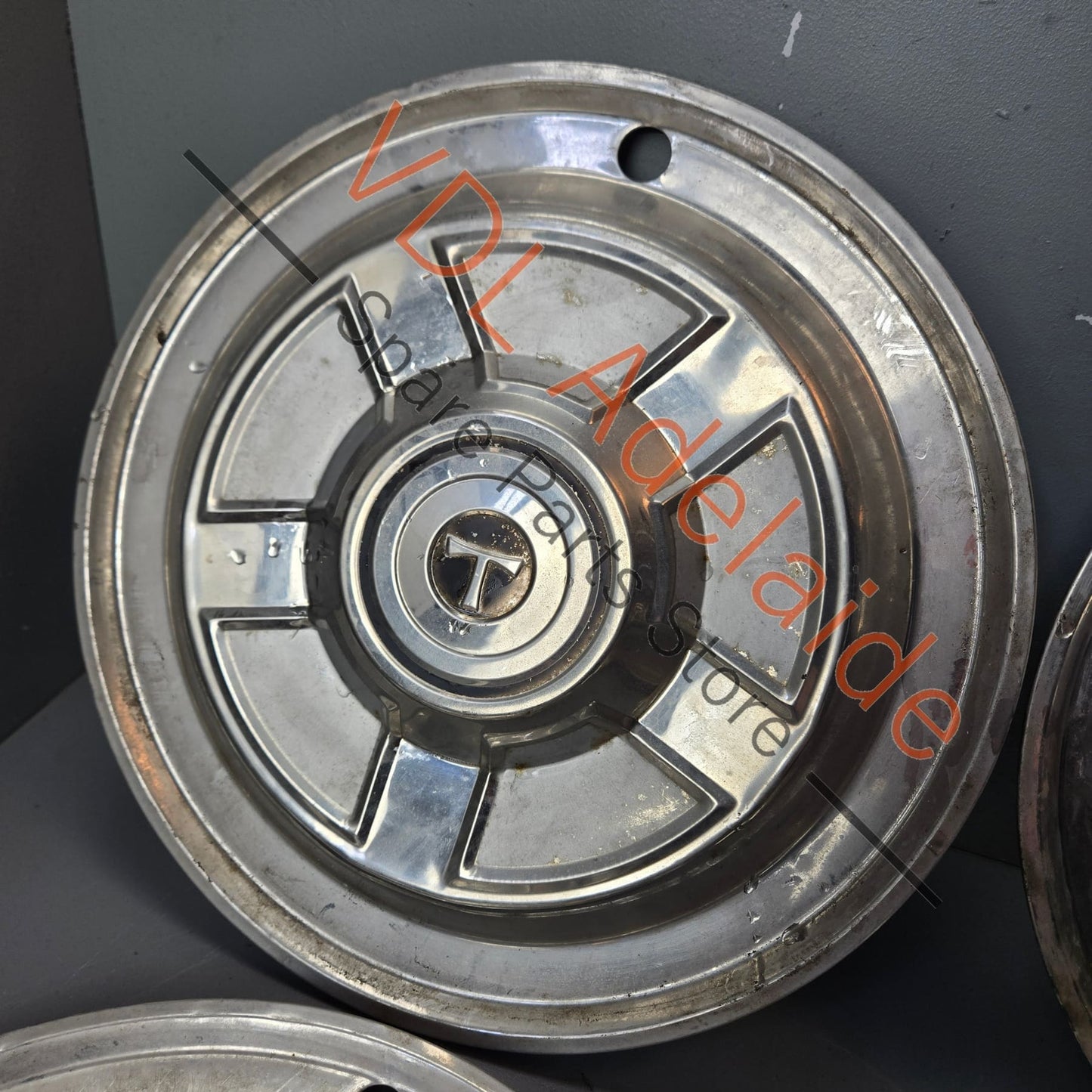 Set of 4 Toyota Crown 14 inch Hubcaps Hubcap