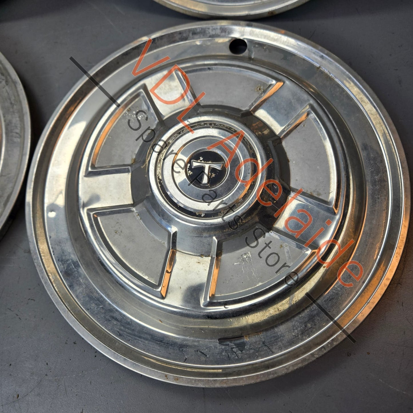 Set of 4 Toyota Crown 14 inch Hubcaps Hubcap