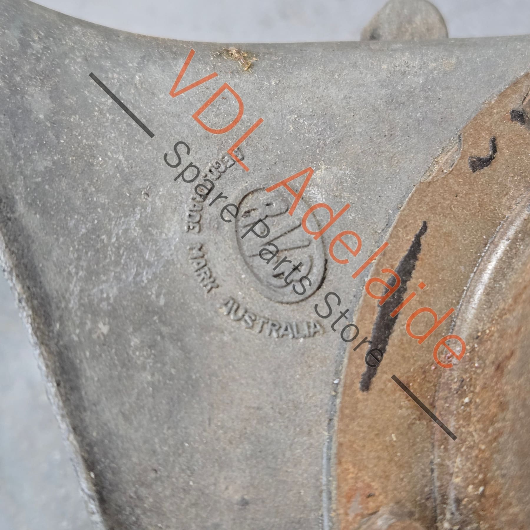 Datsun 1600 510 1x Original Horn 1968-1972