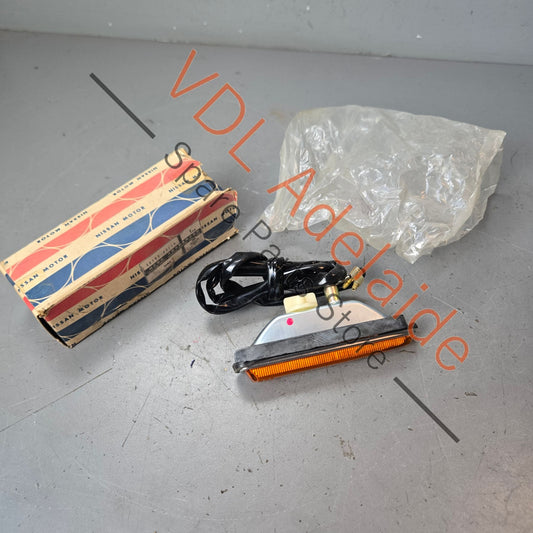 NOS Genuine Datsun 510 1600 Bluebird Front Fender Indicator Assembly New Never Fitted