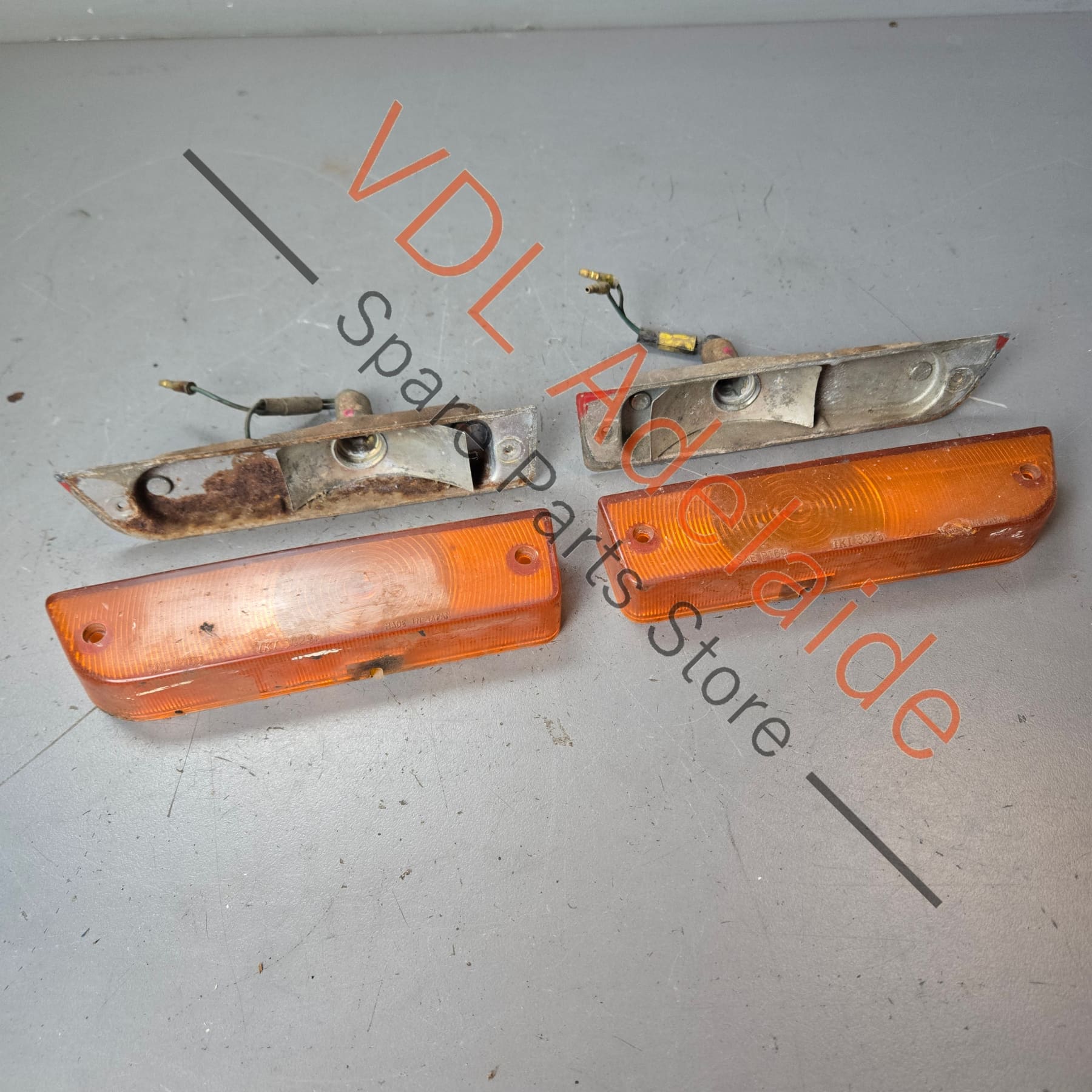 Datsun 510 1600 SSS American Type Front Indicator set Genuine Original