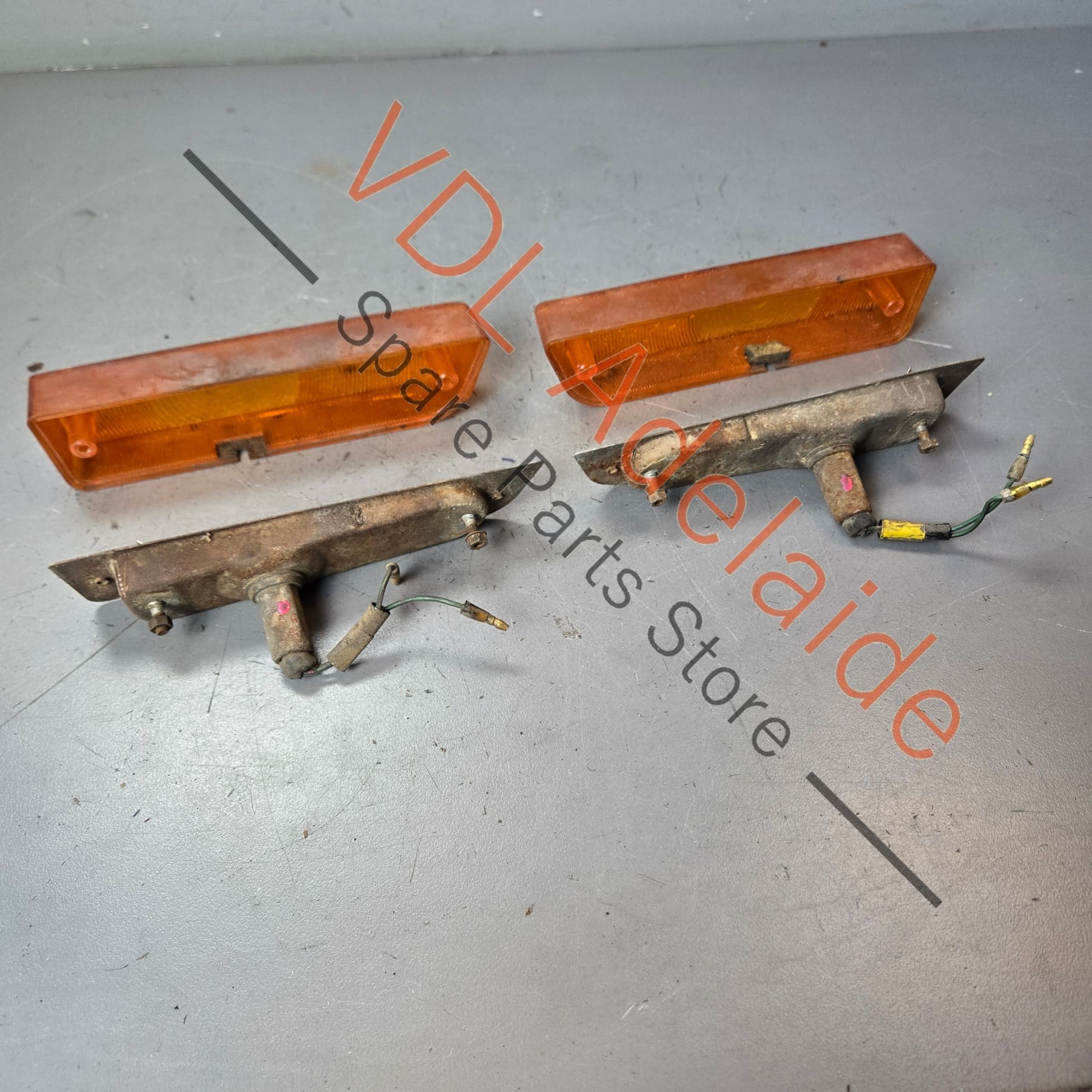 Datsun 510 1600 SSS American Type Front Indicator set Genuine Original