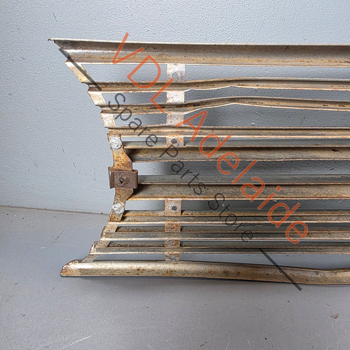 Datsun 1600 510 1969 Front Grille with Centre Badge