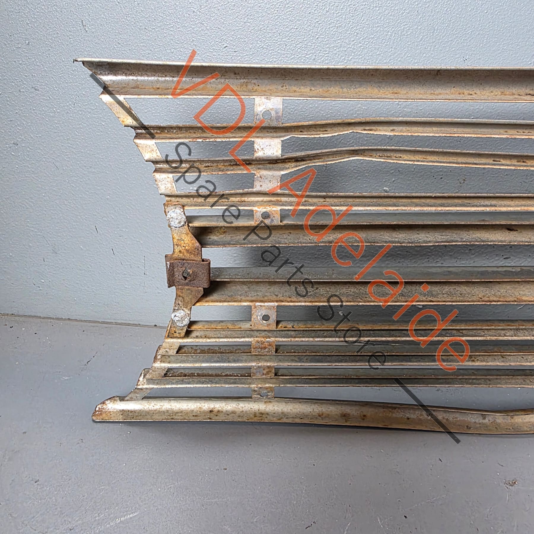 Datsun 1600 510 1969 Front Grille with Centre Badge