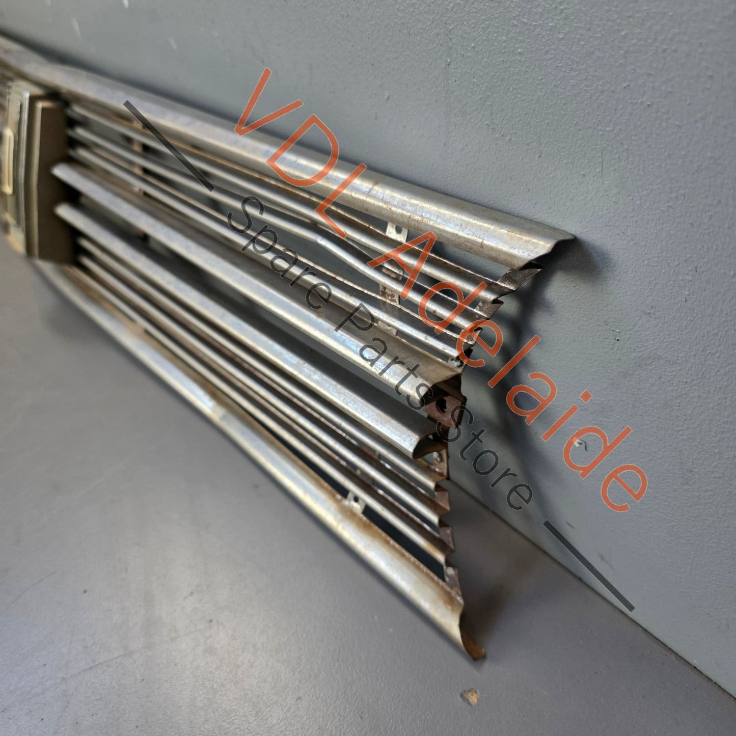 Datsun 1600 510 1969 Front Grille with Centre Badge