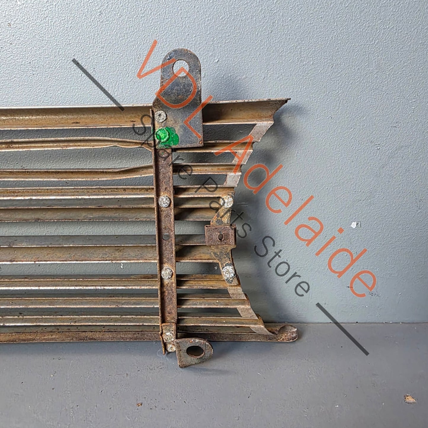 Datsun 1600 510 1969 Front Grille with Centre Badge