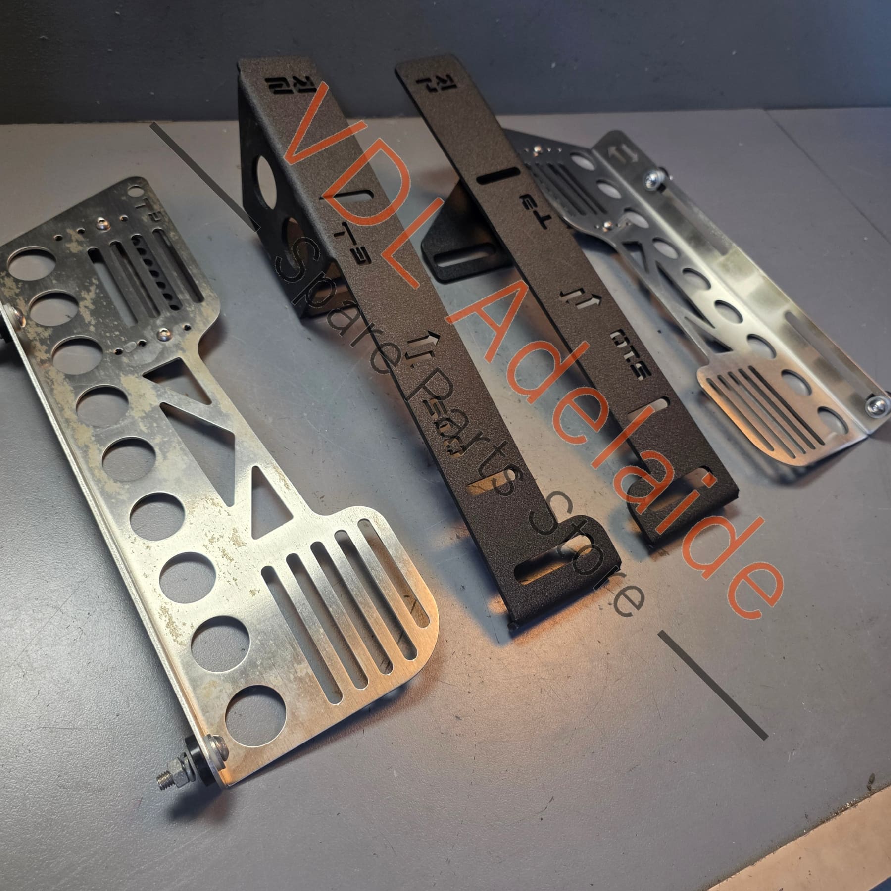 Datsun 510 1600 T3 Techno Toy Tuning RHS Right Racing seat Mount Bracket for Fixed Back Seats Aftermarket