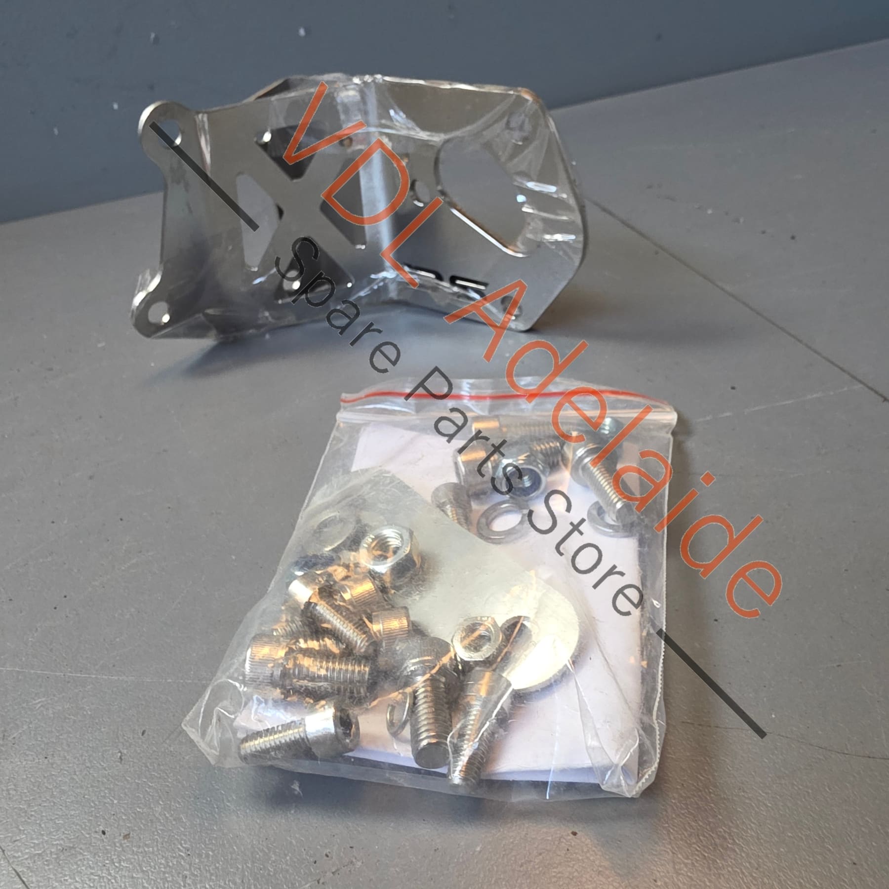 Datsun 510 1600 Datsport Steering Box Brace Bracket for RHD