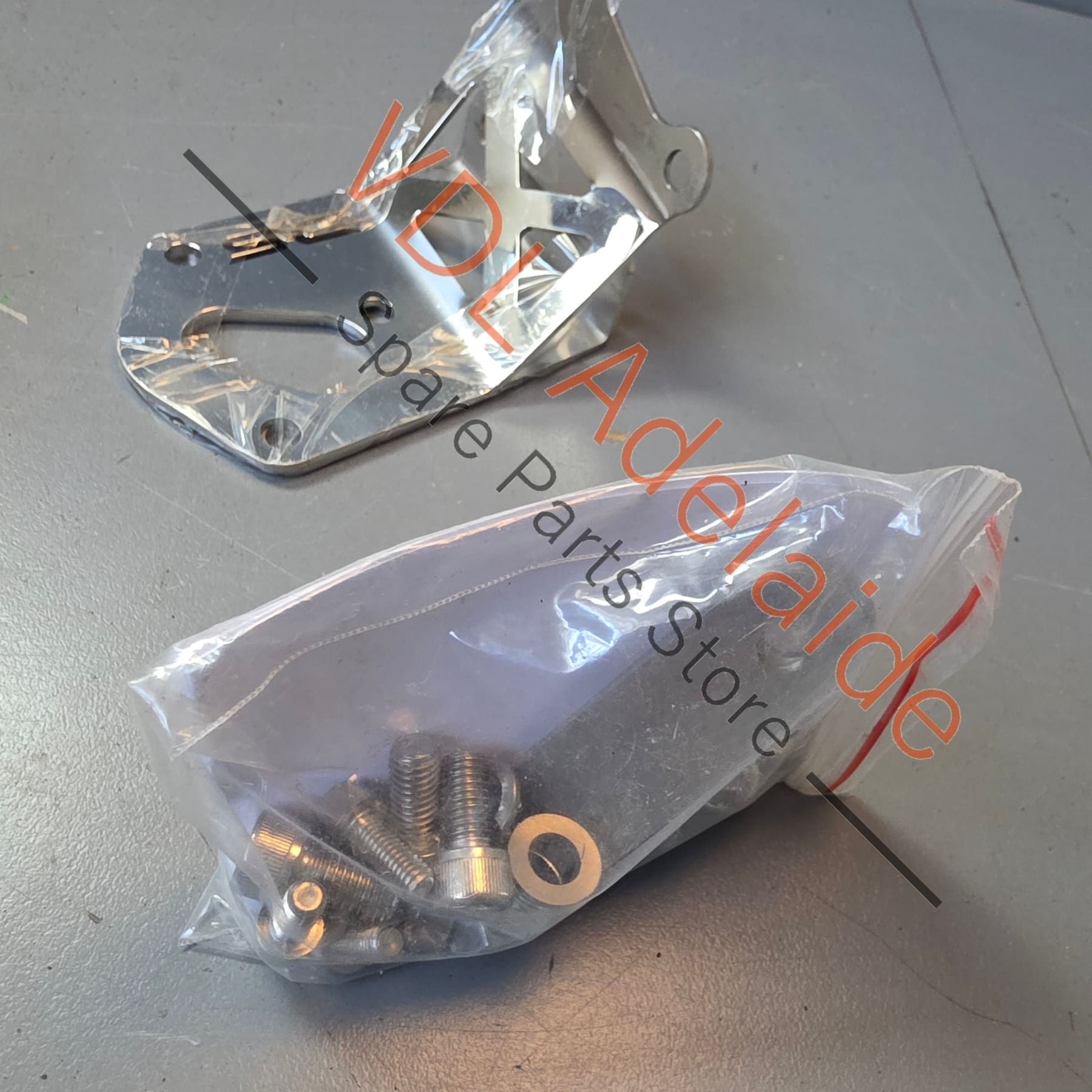 Datsun 510 1600 Datsport Steering Box Brace Bracket for RHD