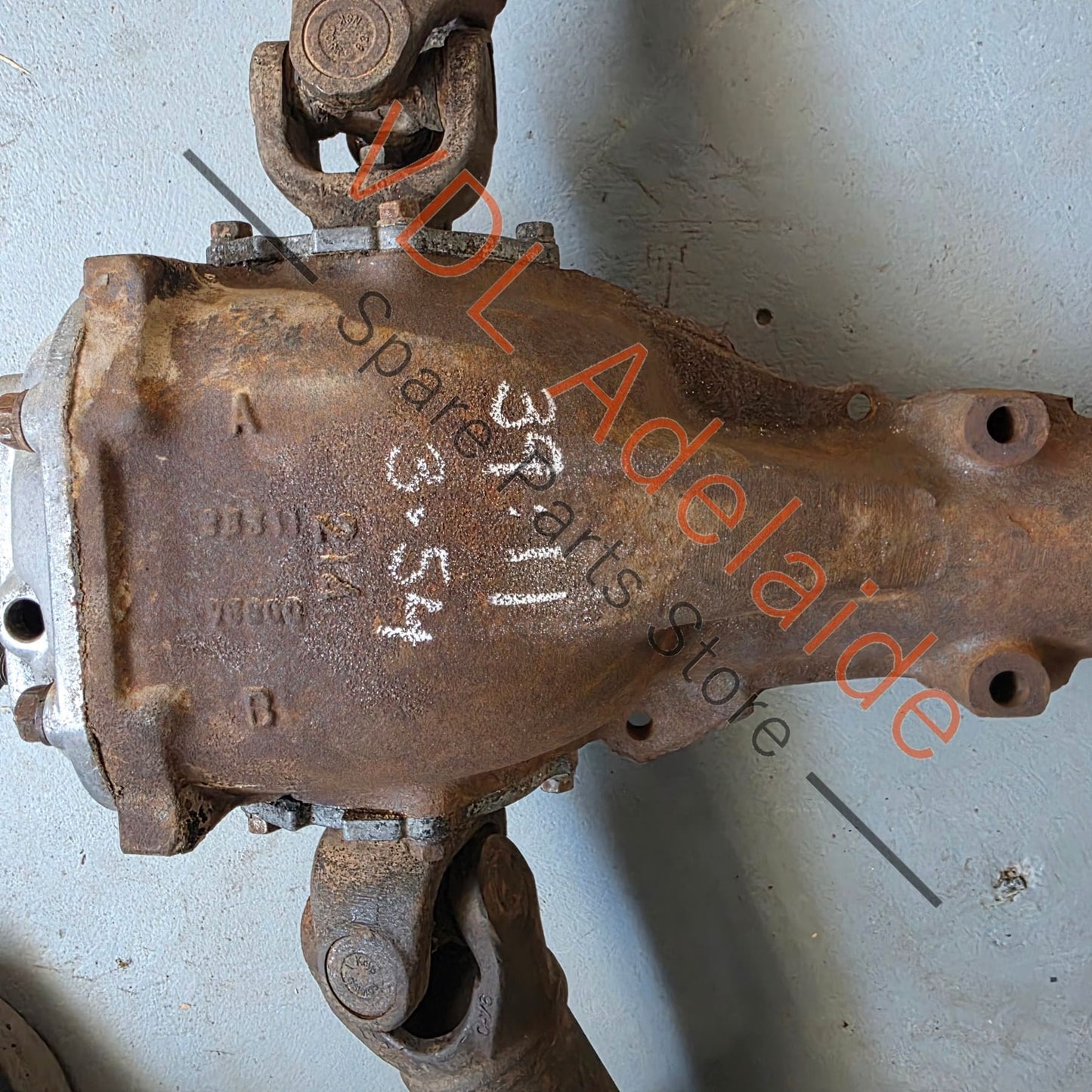 Datsun R180 C110 240K Kenmeri Skyline Rear Differential Diff 3.54 ratio Open wheel with half shafts