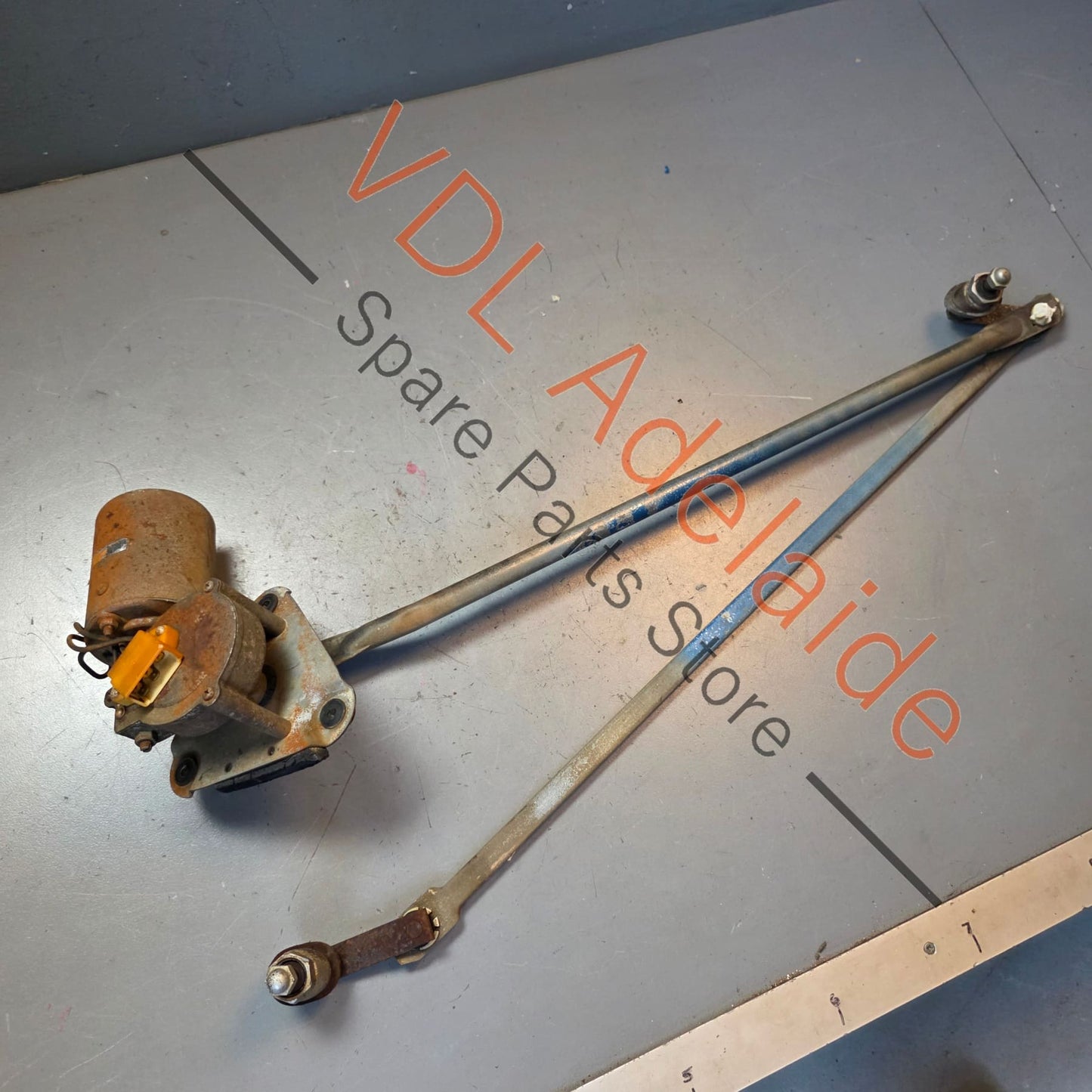Datsun C110 240K Kenmeri Skyline Windscreen Wiper Motor & Linkage Arm Set