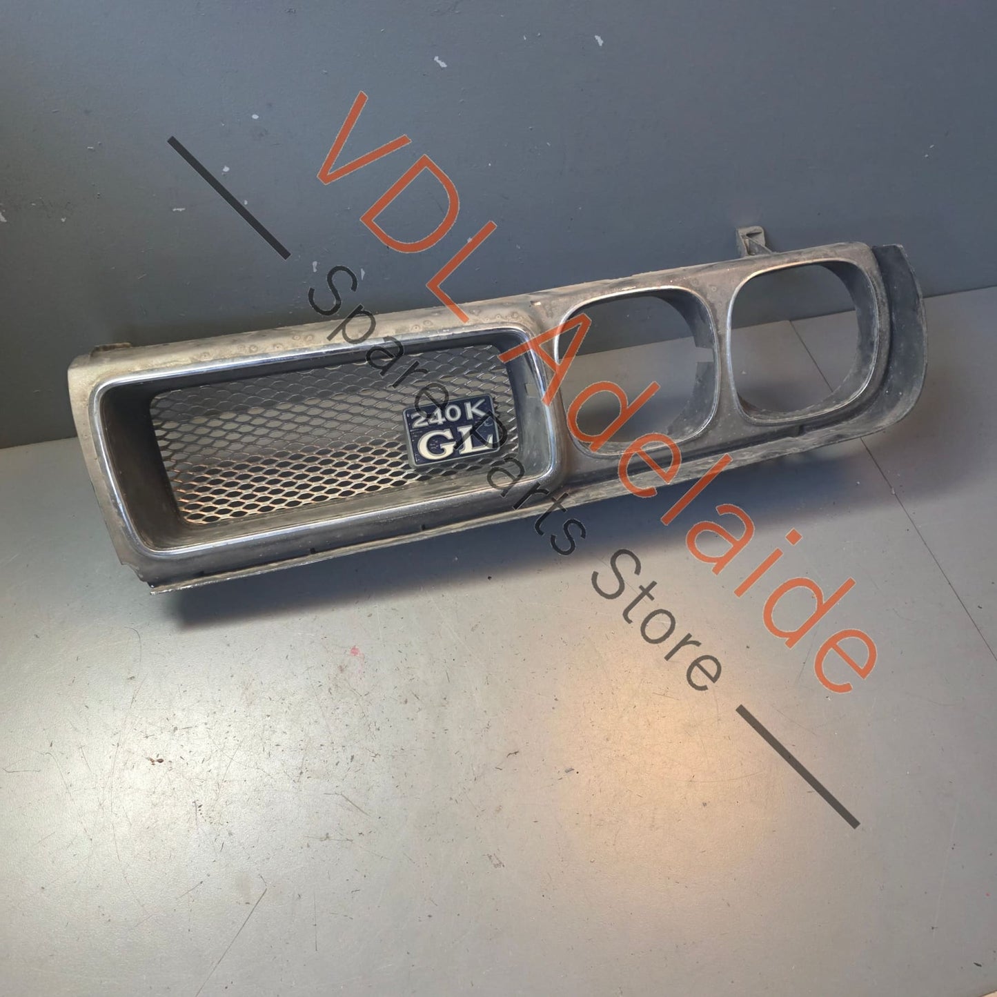 Datsun C110 240K Kenmeri Skyline original front Grille Half Left Side