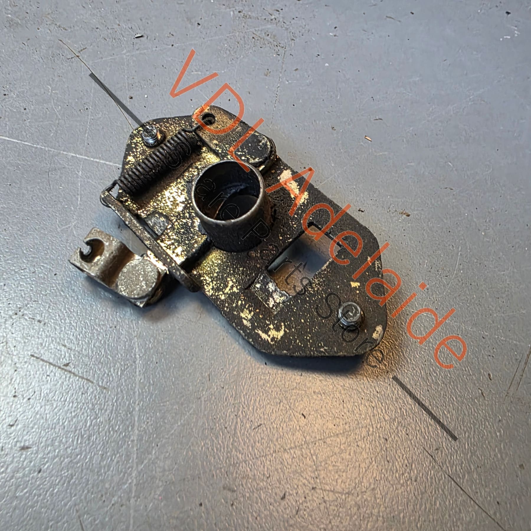 Datsun 1600 510 Bonnet Hood Catch Release #02 RHD